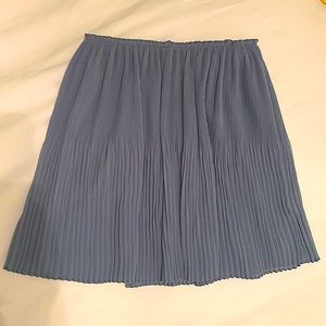 Flowy H&M mini skirt